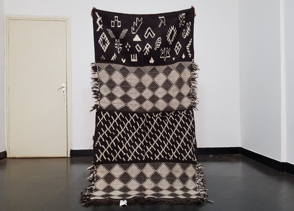 Black Moroccan rug from AZILAL region