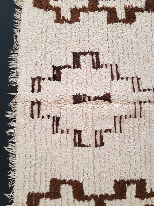 Beautiful white Moroccan rug from Azilal region